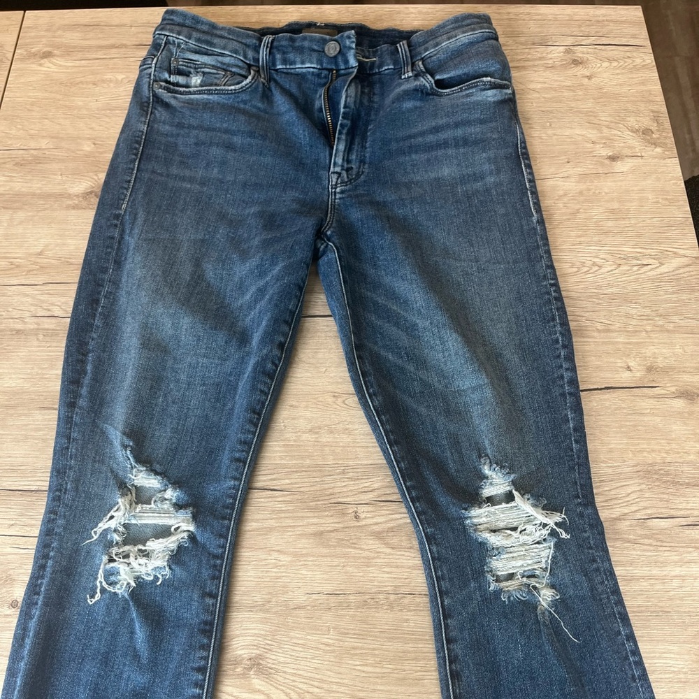 Mother jeans size 28. High waisted looker ankle fray style. Worn once.